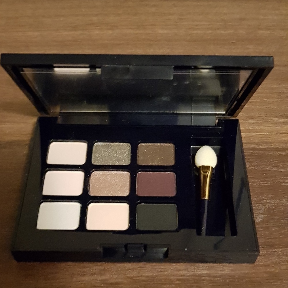 Estee Lauder 3×3 eye shadow